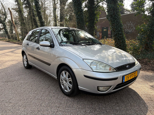 Ford Focus 1.6 I Ghia 2004 Grijs / NEW APK