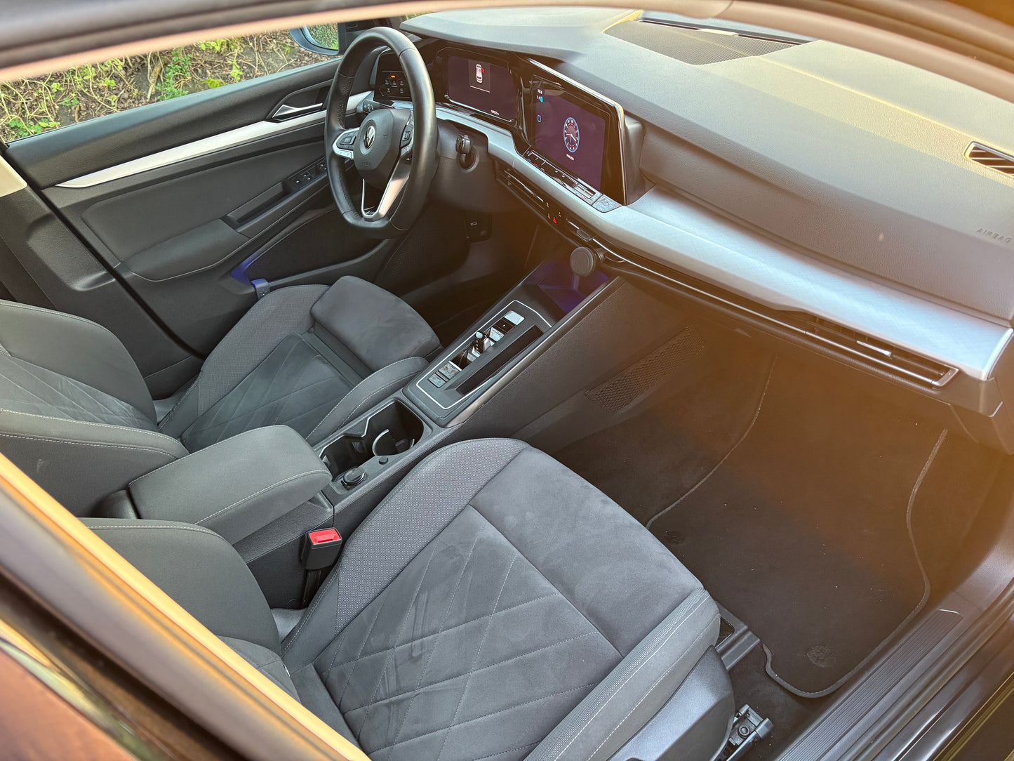 Volkswagen Golf 1.0 Etsi 110pk 7-DSG 2021 Zwart