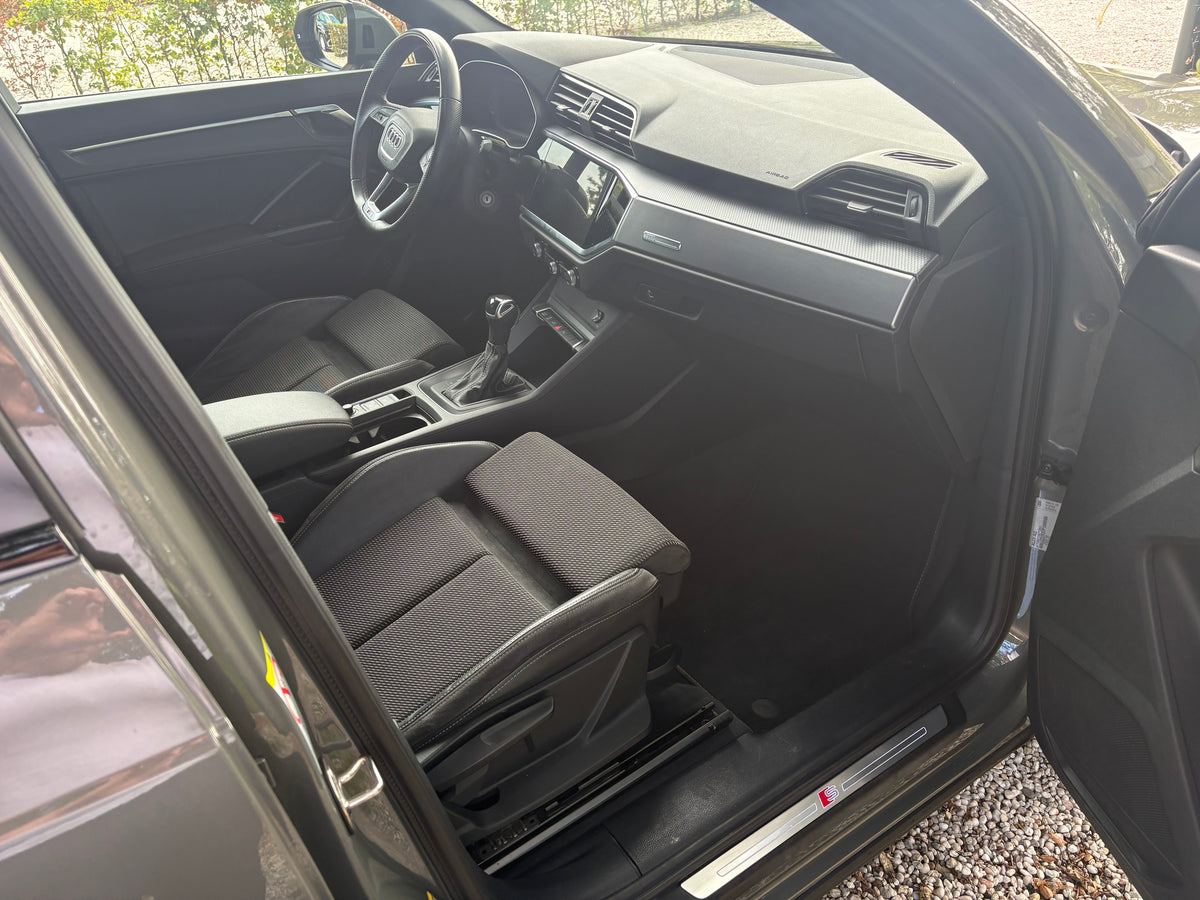 Audi Q3 S line 45 Tfsi e 245pk Phev S Tronic 2023 Grijs