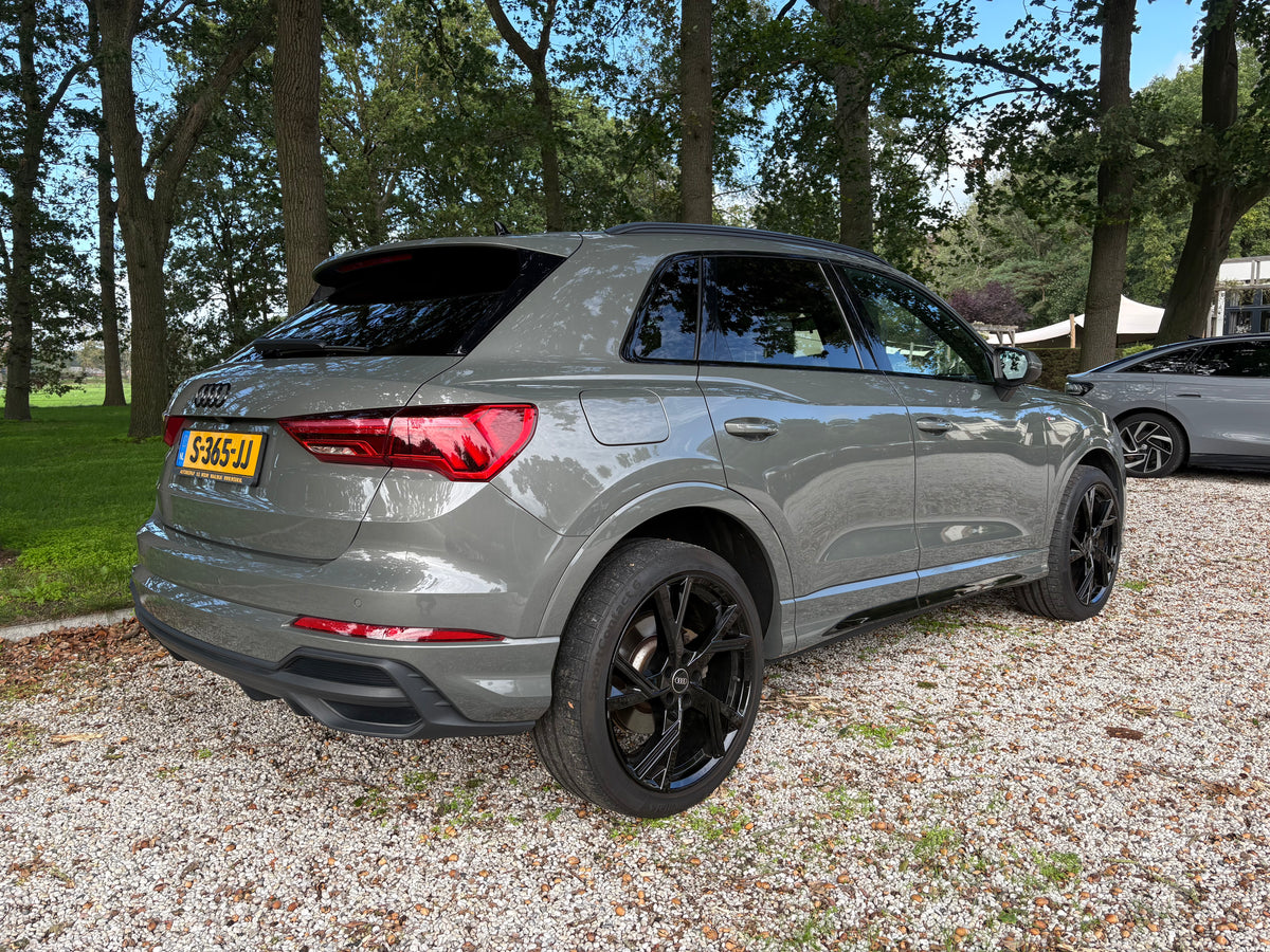 Audi Q3 S line 45 Tfsi e 245pk Phev S Tronic 2023 Grijs