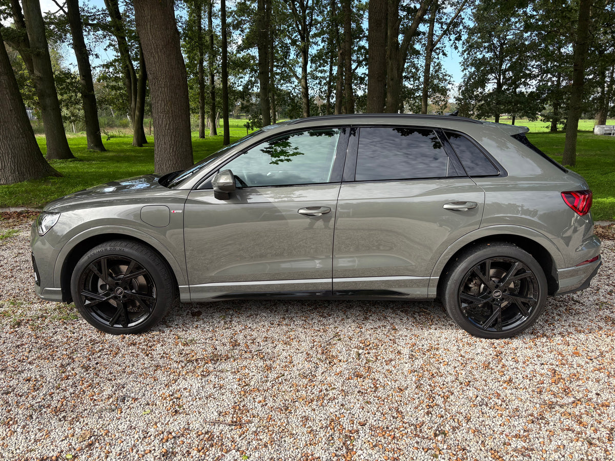 Audi Q3 S line 45 Tfsi e 245pk Phev S Tronic 2023 Grijs