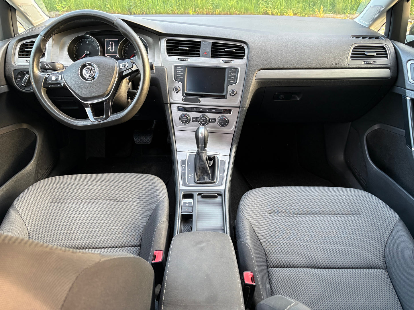 Volkswagen Golf 1.0 TSI 85KW DSG 5D 2015 Grijs